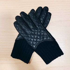 Club Monaco Quilted Leather Gloves